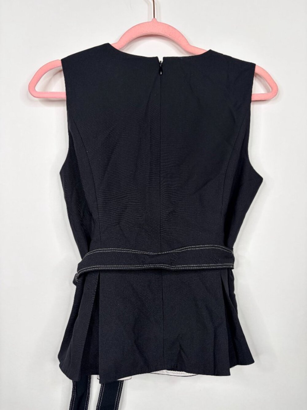 White House Black Market Belted Sleeveless Top Back-Zip Black 4 #A3942 - Picture 3 of 8